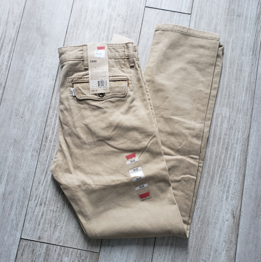 Men's Levi's Chino 29-32